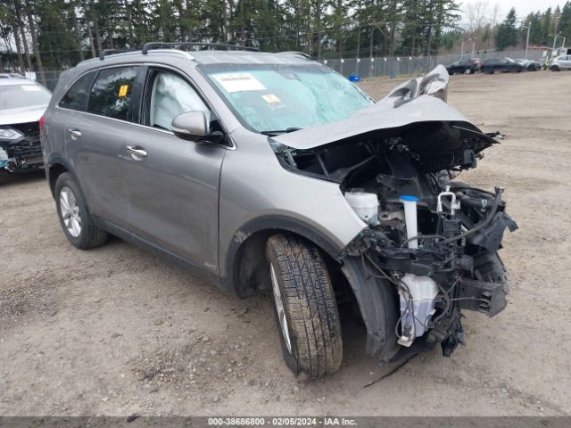 KIA SORENTO 2018 5xypgda37jg349520