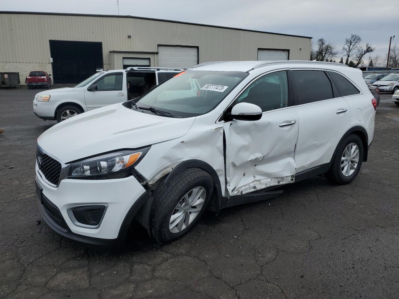 KIA SORENTO 2018 5xypgda37jg373994