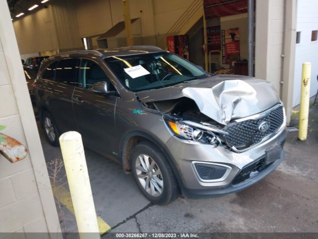 KIA SORENTO 2018 5xypgda37jg407223