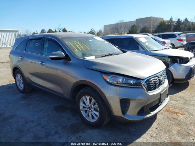 KIA SORENTO 2019 5xypgda37kg461445