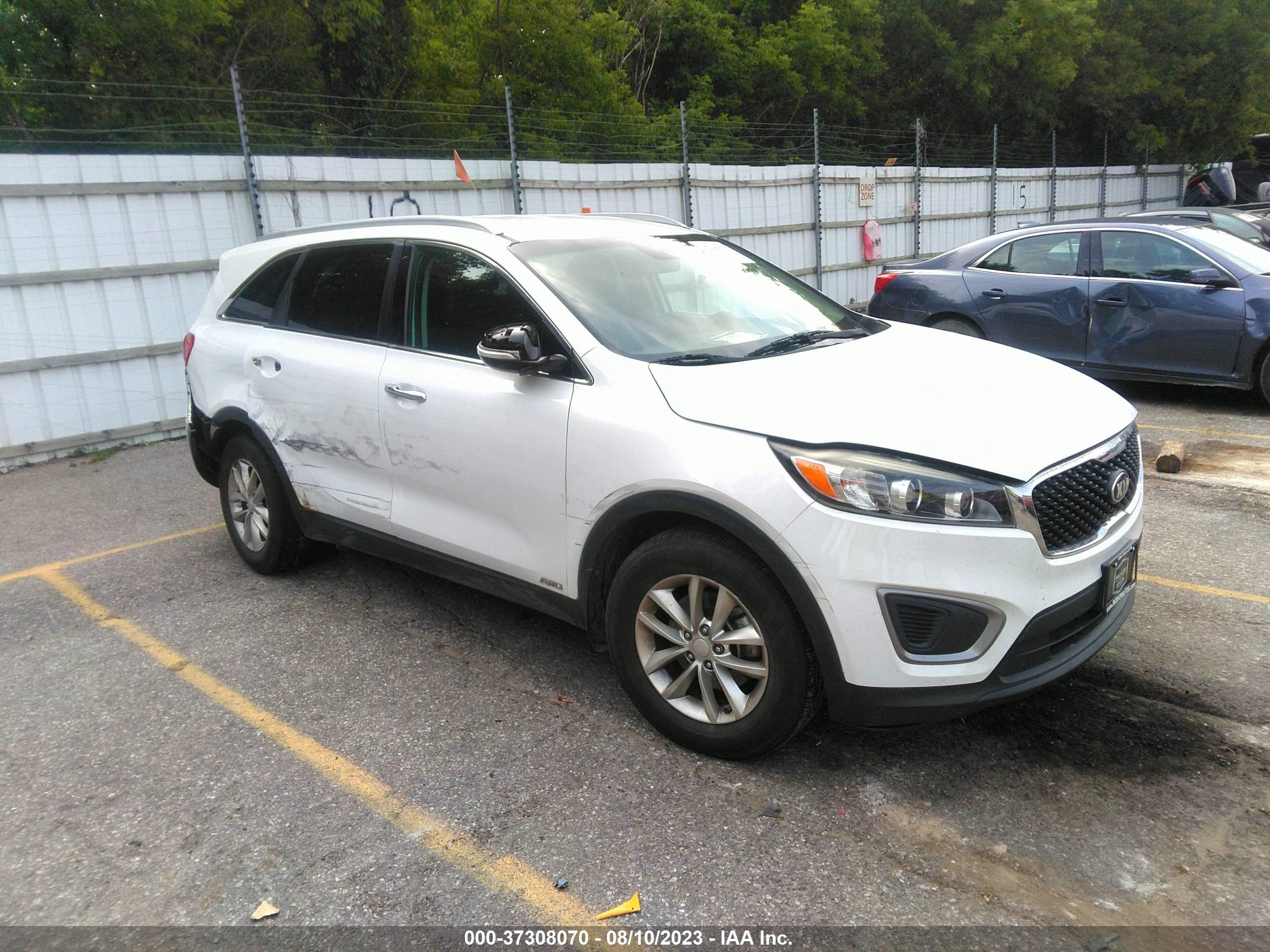 KIA SORENTO 2016 5xypgda38gg108283