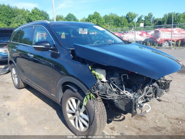 KIA SORENTO 2017 5xypgda38hg219210