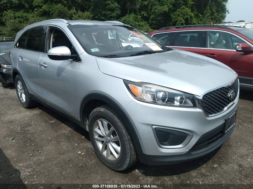 KIA SORENTO 2017 5xypgda38hg263630