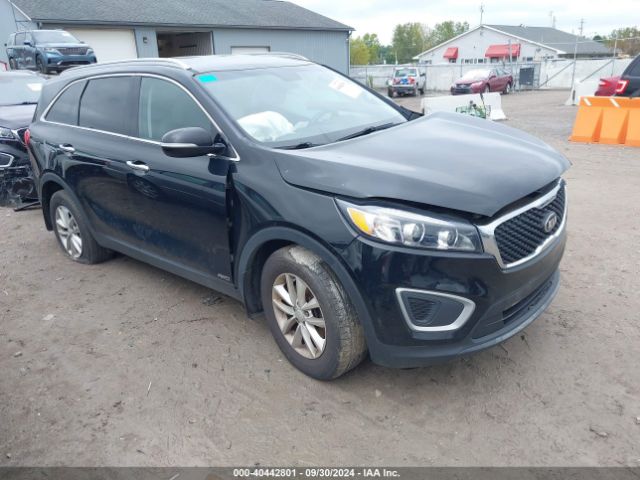 KIA SORENTO 2018 5xypgda38jg424256