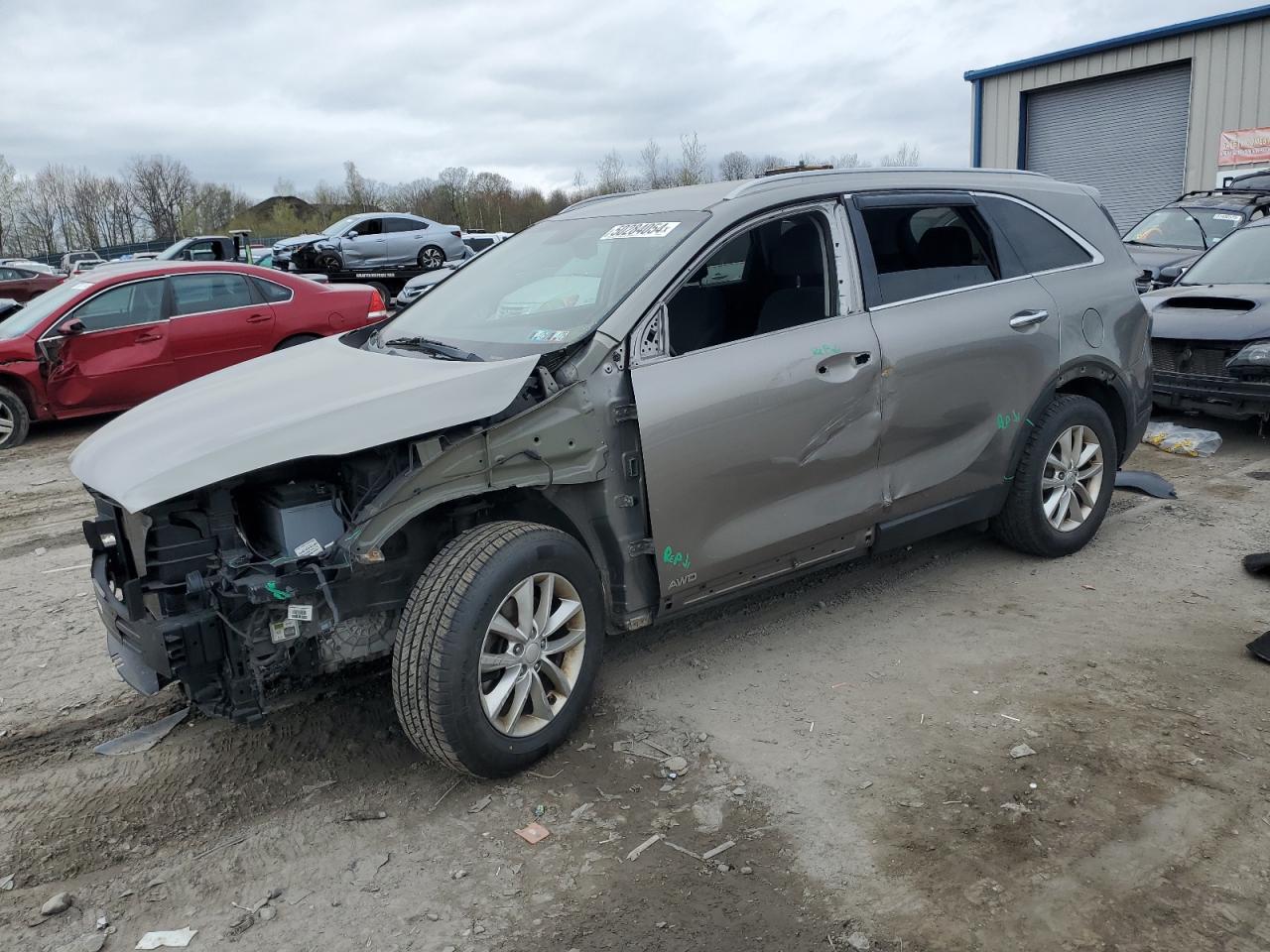 KIA SORENTO 2018 5xypgda38jg425200