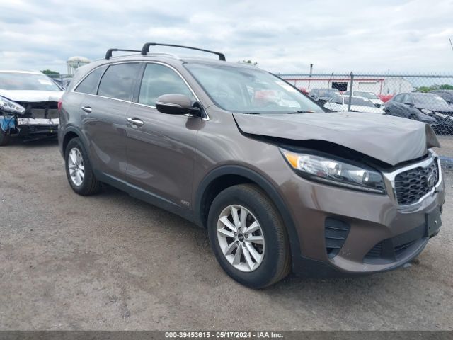 KIA SORENTO 2019 5xypgda38kg563451