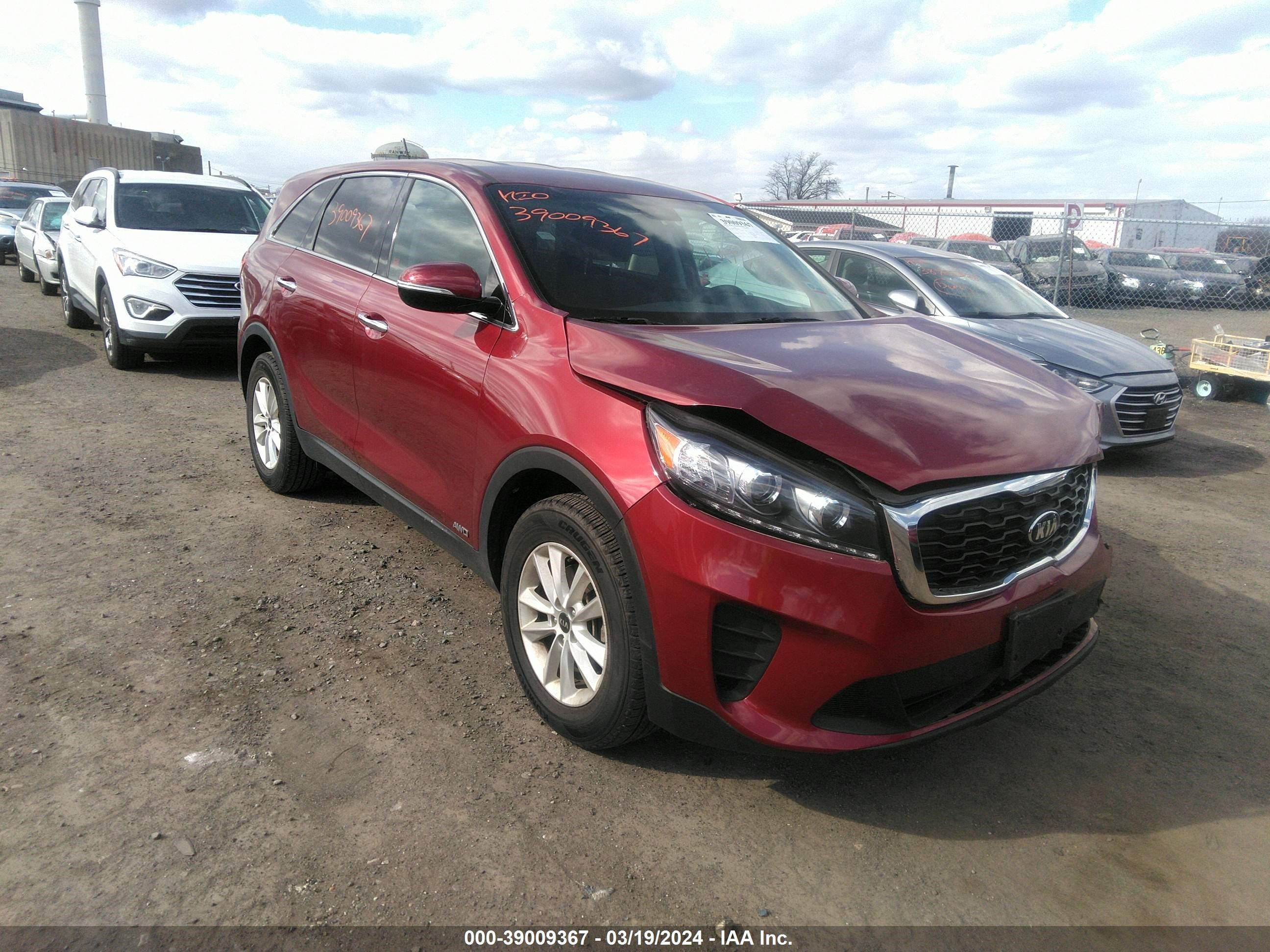 KIA SORENTO 2019 5xypgda38kg566947