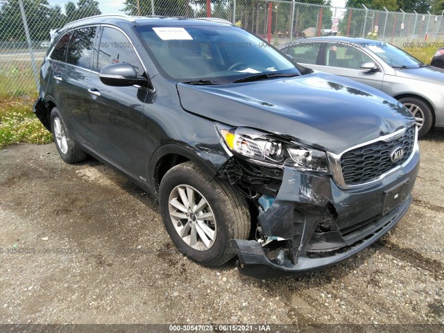 KIA SORENTO 2019 5xypgda38kg601485