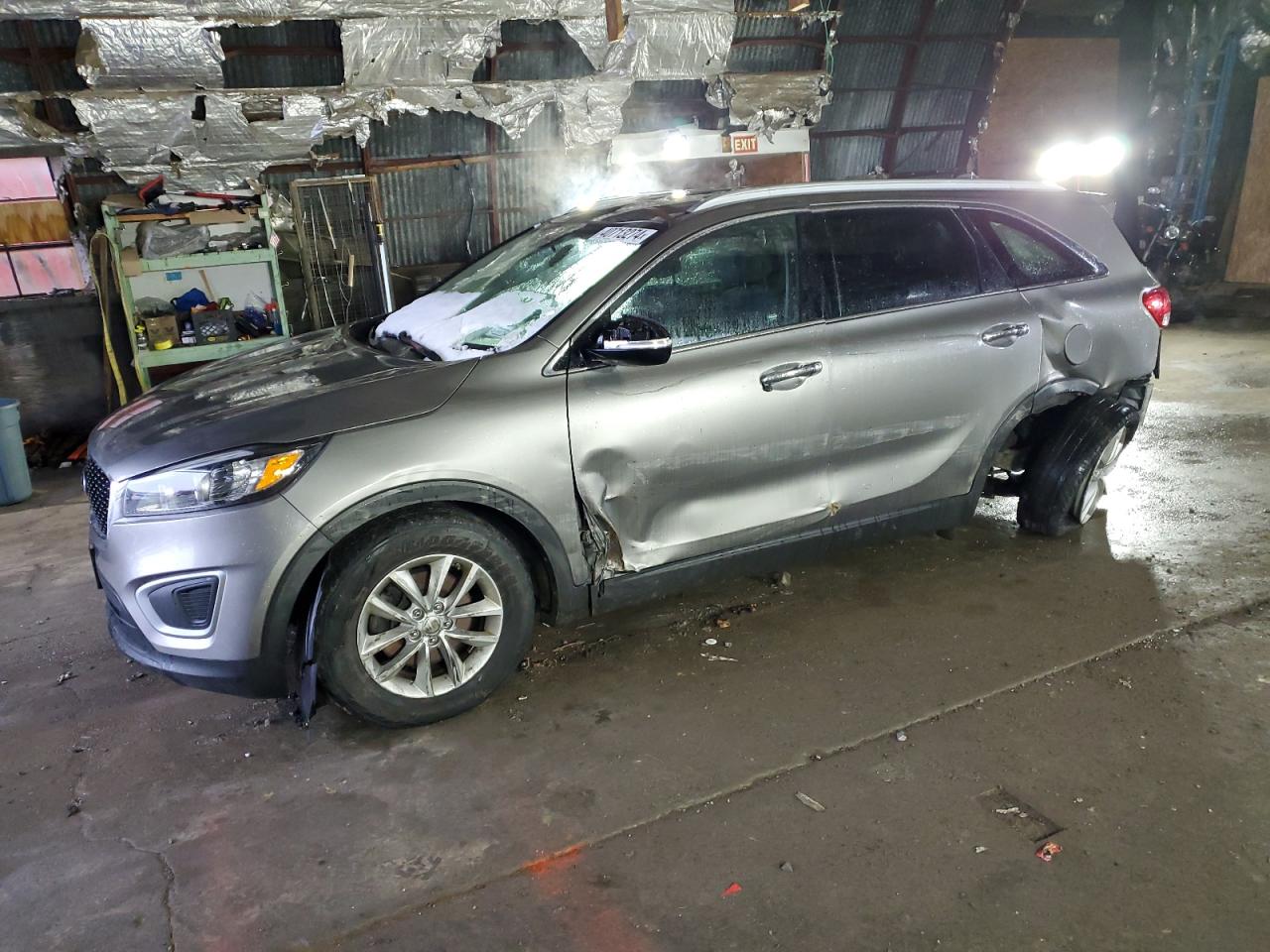 KIA SORENTO 2018 5xypgda39jg359160