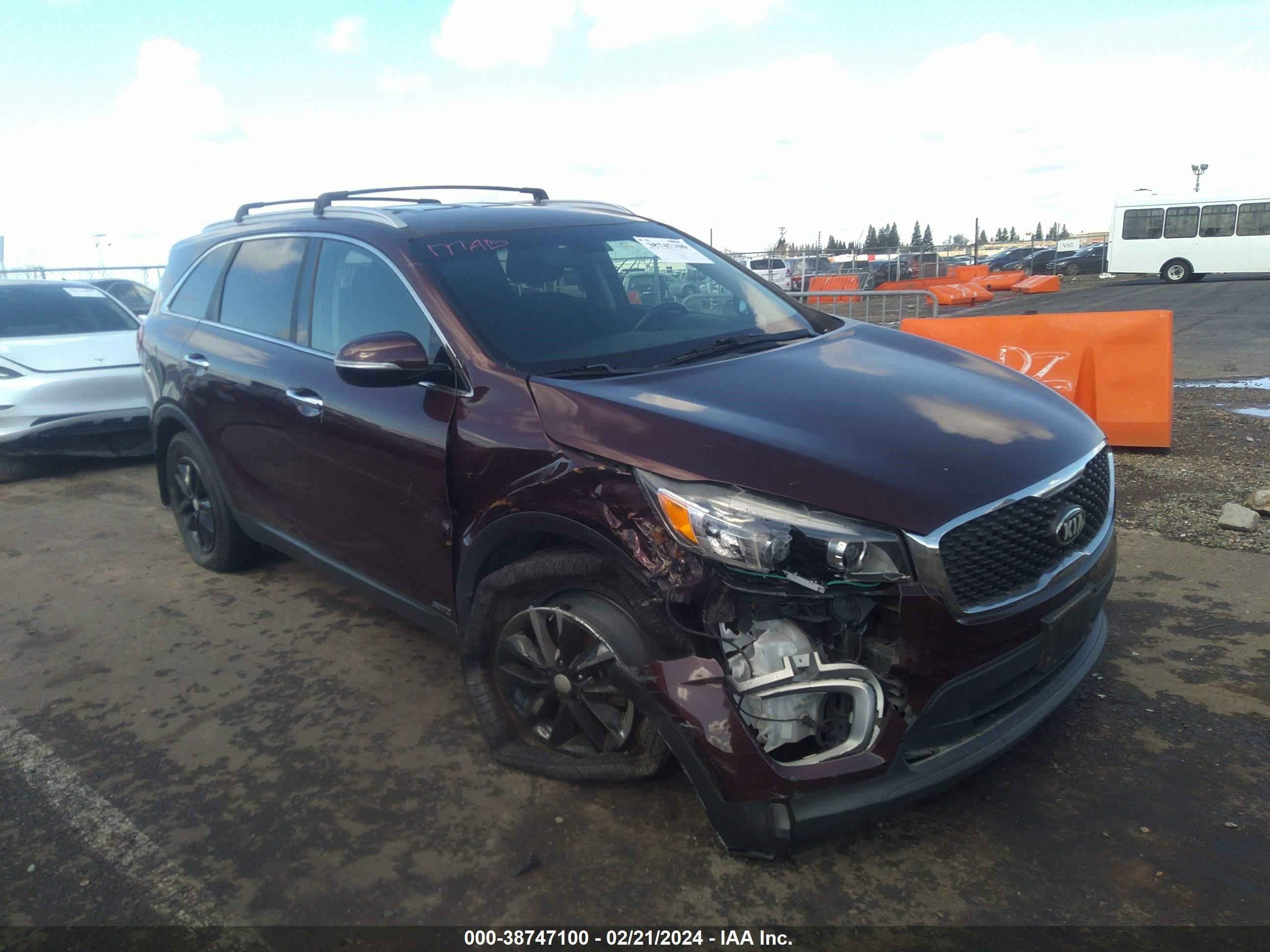 KIA SORENTO 2016 5xypgda3xgg136103