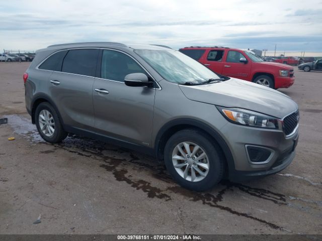 KIA SORENTO 2017 5xypgda3xhg232105