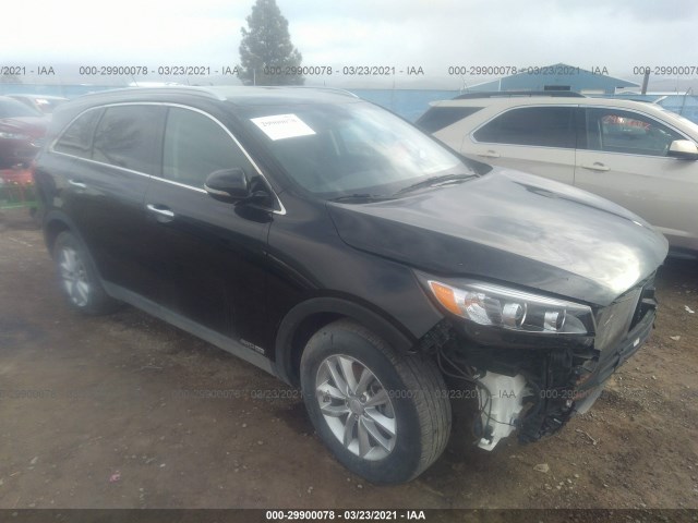 KIA SORENTO 2017 5xypgda50hg193722