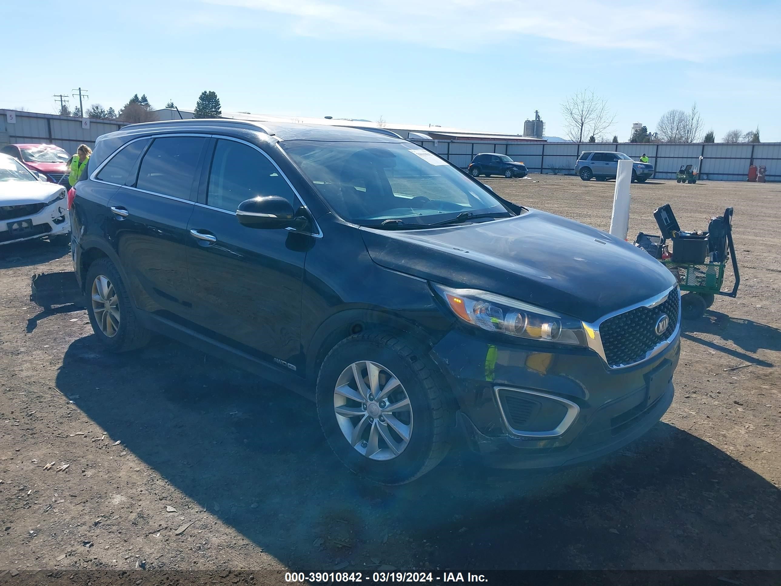 KIA SORENTO 2018 5xypgda50jg338635