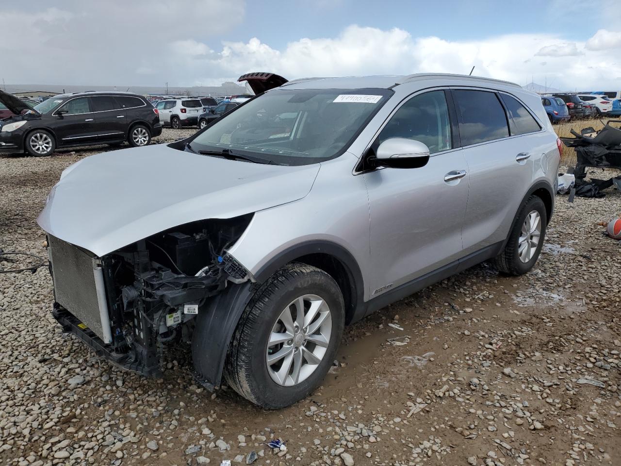 KIA SORENTO 2018 5xypgda50jg371697