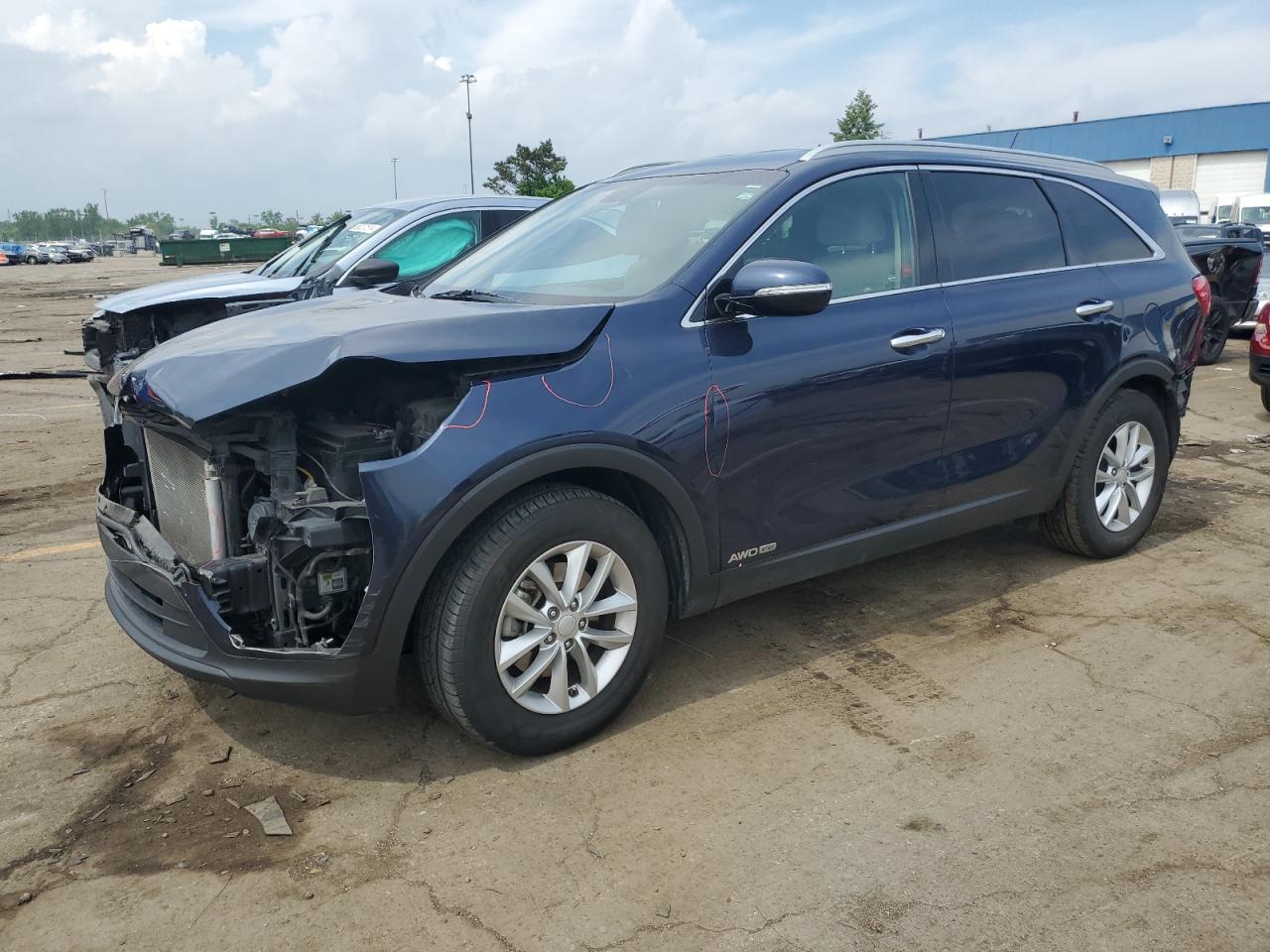 KIA SORENTO 2018 5xypgda50jg399774