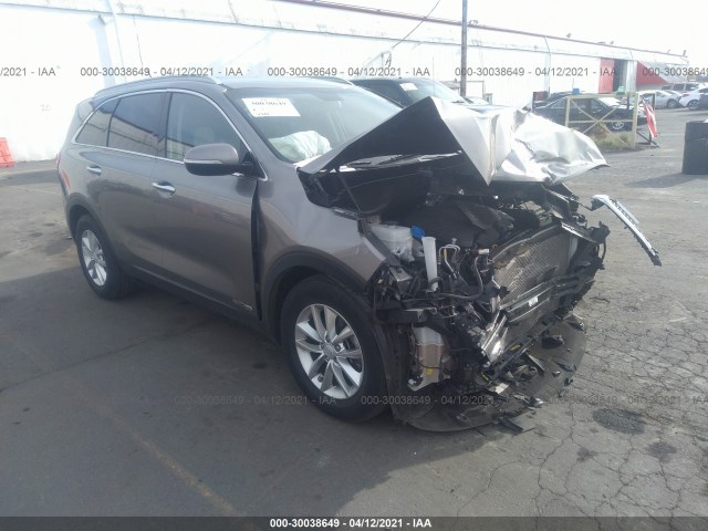 KIA SORENTO 2018 5xypgda50jg423457