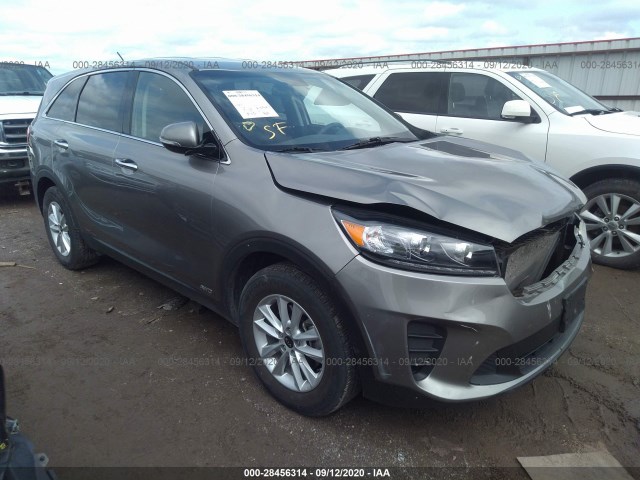 KIA SORENTO 2019 5xypgda50kg515413