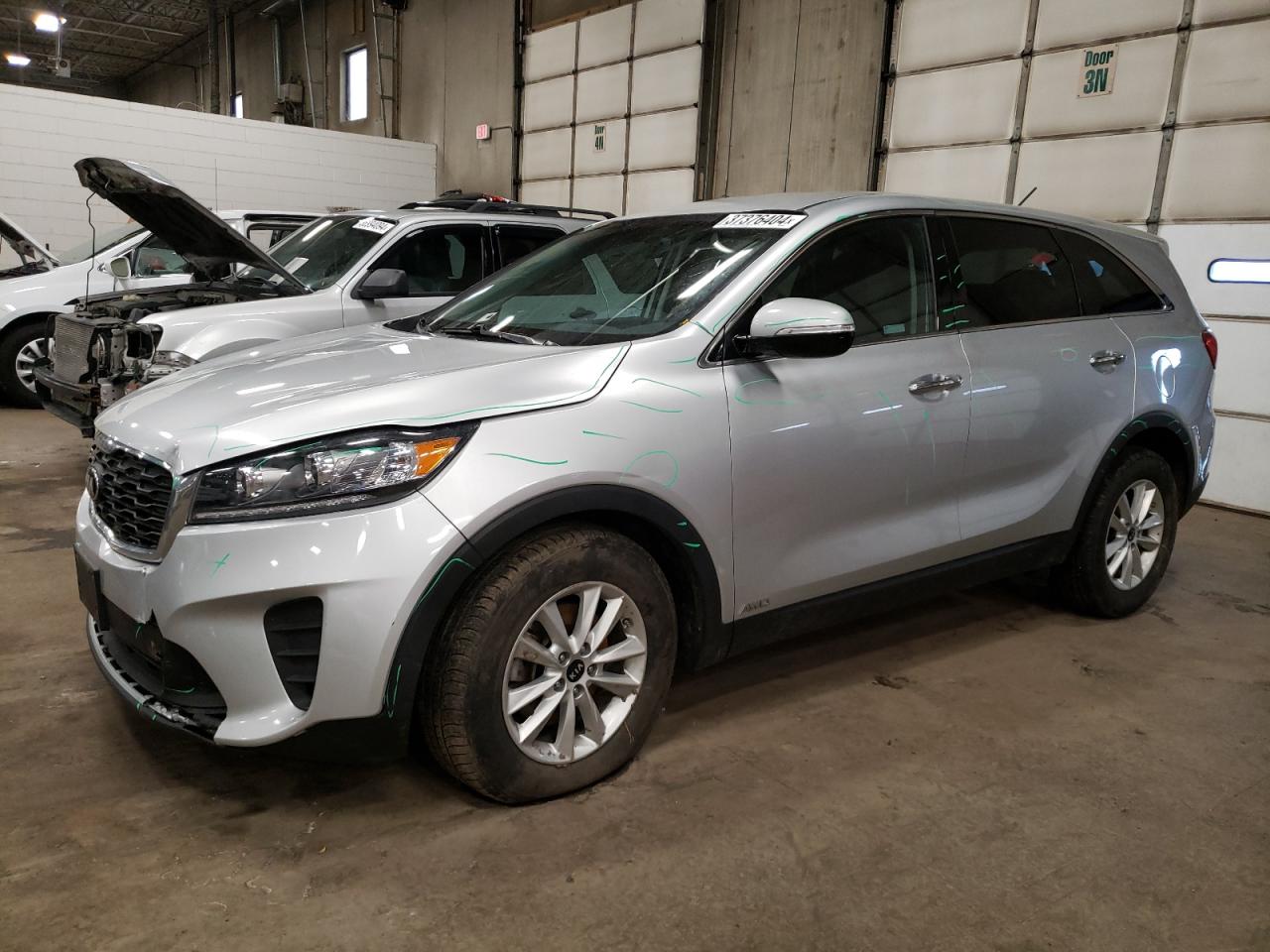 KIA SORENTO LX 2019 5xypgda50kg558682