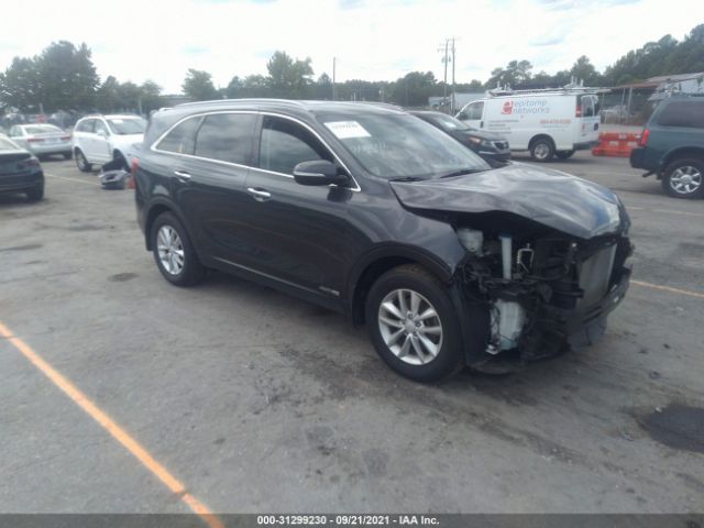 KIA SORENTO 2017 5xypgda51hg334314