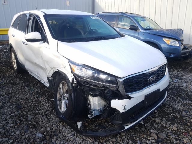 KIA SORENTO LX 2019 5xypgda51kg486956