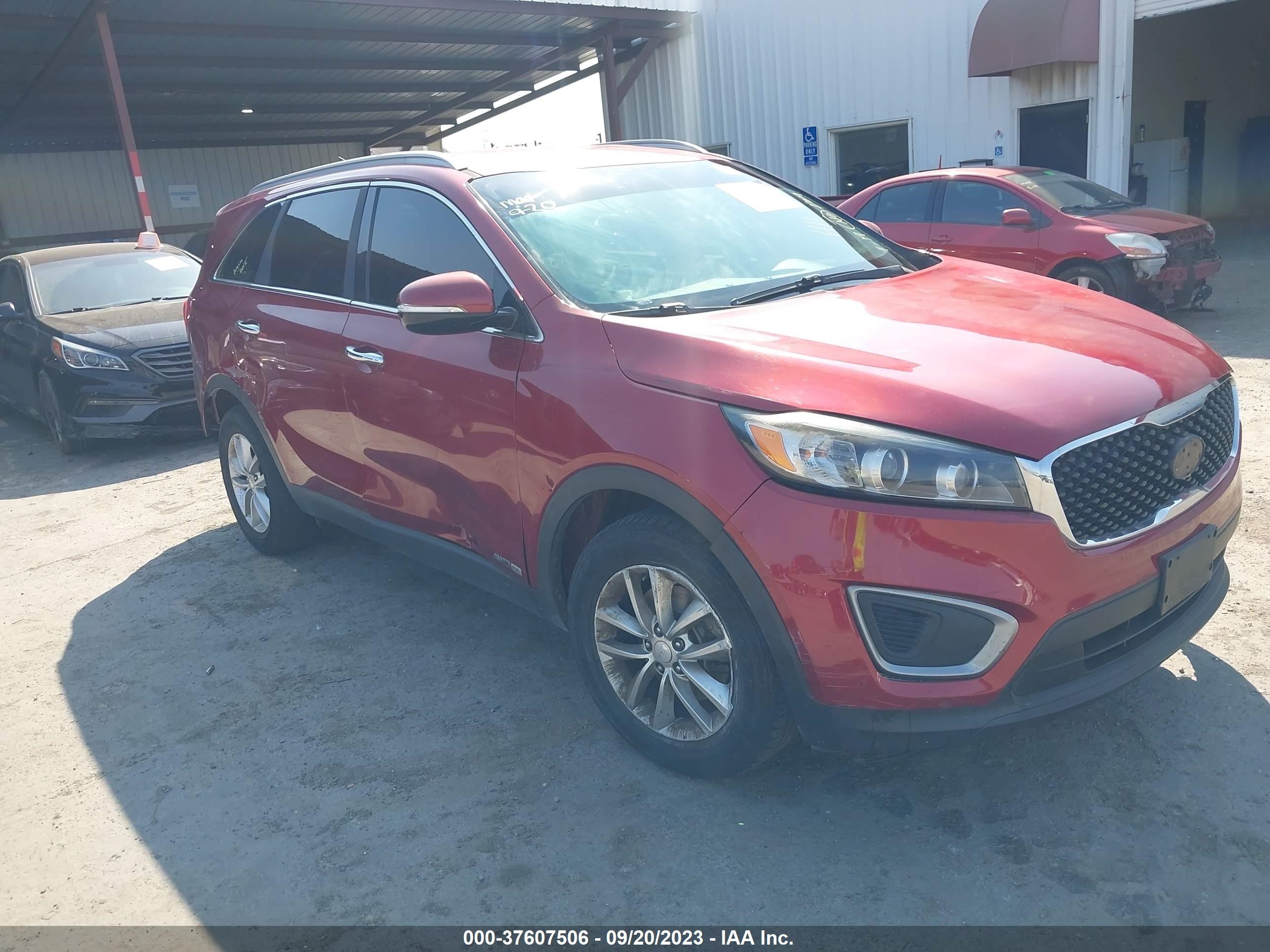 KIA SORENTO 2016 5xypgda52gg131768