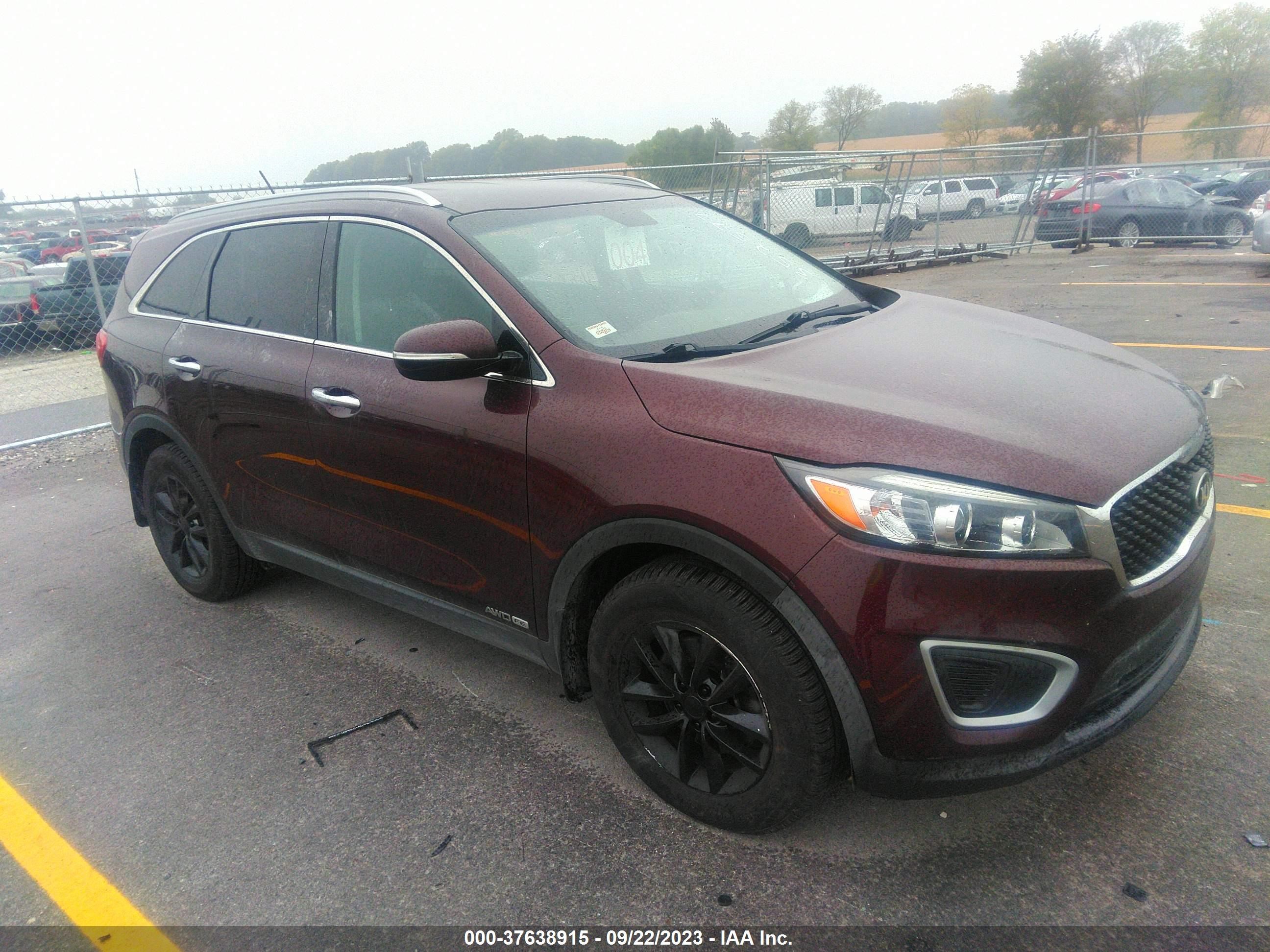 KIA SORENTO 2018 5xypgda52jg420219