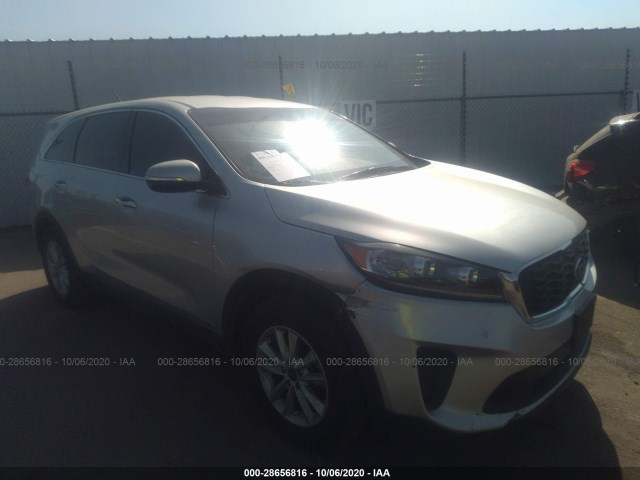 KIA SORENTO 2019 5xypgda52kg462410