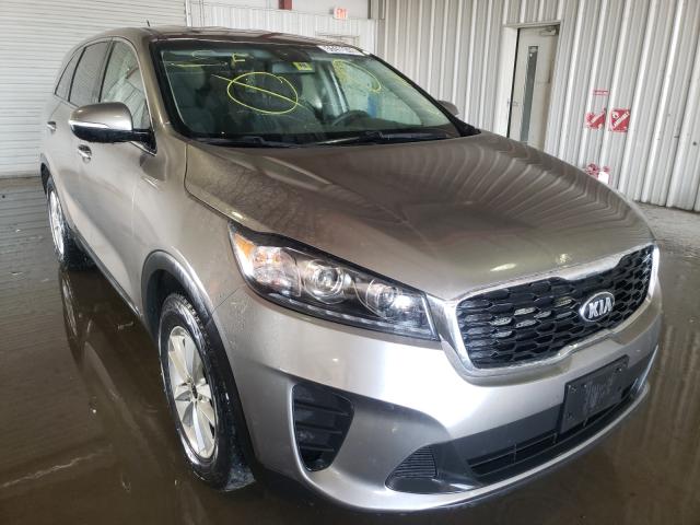 KIA SORENTO LX 2019 5xypgda52kg482298