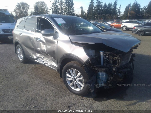 KIA SORENTO 2019 5xypgda52kg496752