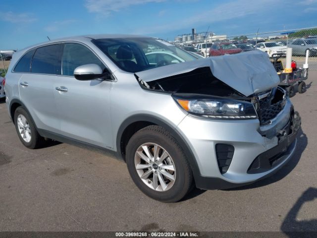 KIA SORENTO 2019 5xypgda52kg566623