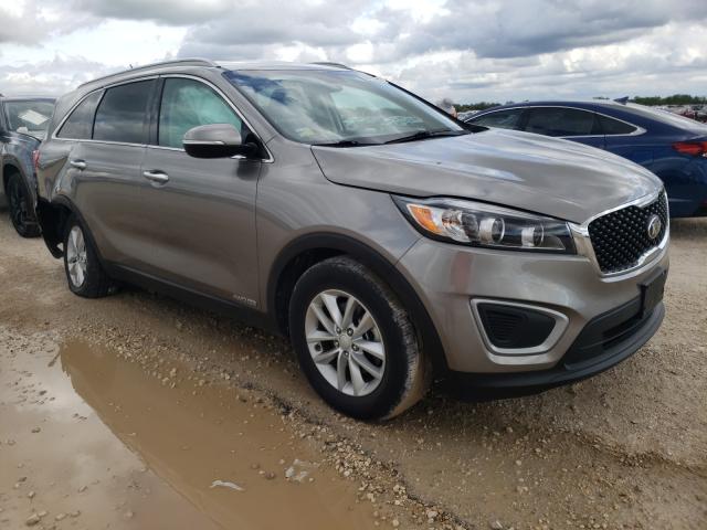 KIA SORENTO LX 2017 5xypgda53hg215020