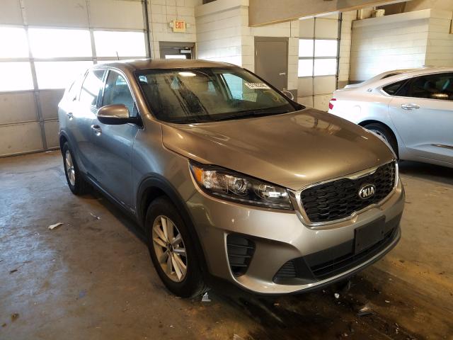 KIA SORENTO LX 2019 5xypgda53kg528432