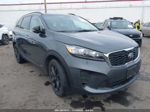 KIA SORENTO 2019 5xypgda53kg606191