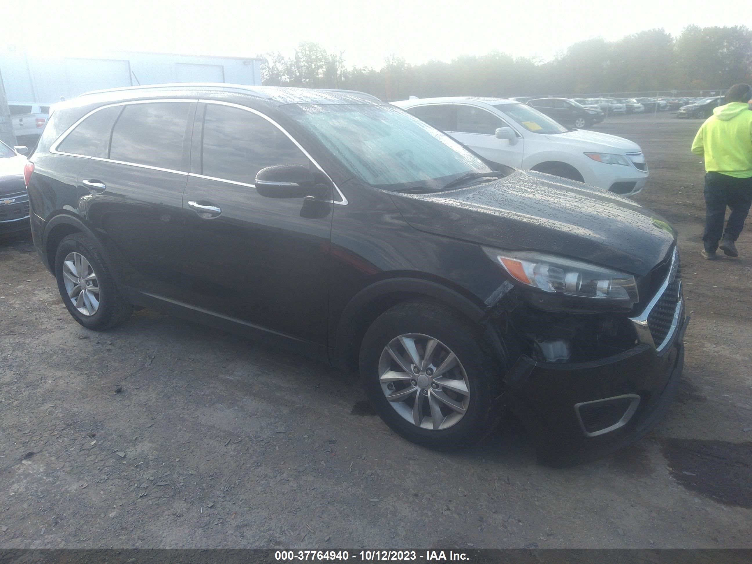 KIA SORENTO 2016 5xypgda54gg093007