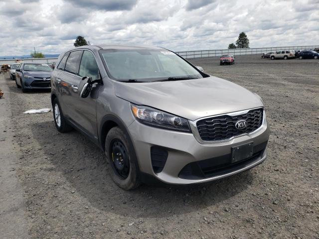 KIA SORENTO LX 2019 5xypgda54kg447228