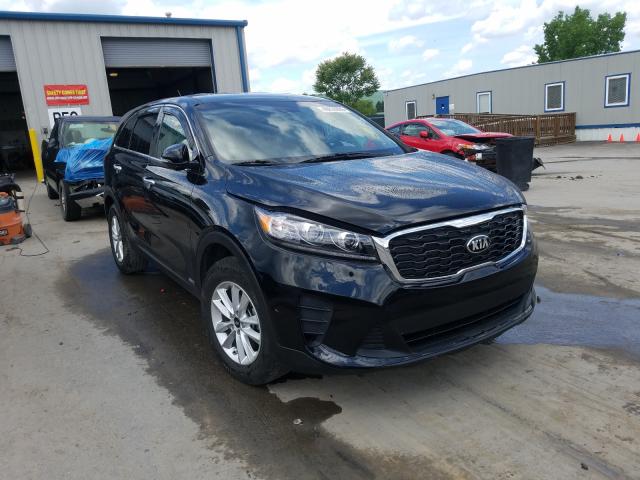 KIA SORENTO LX 2019 5xypgda54kg481069