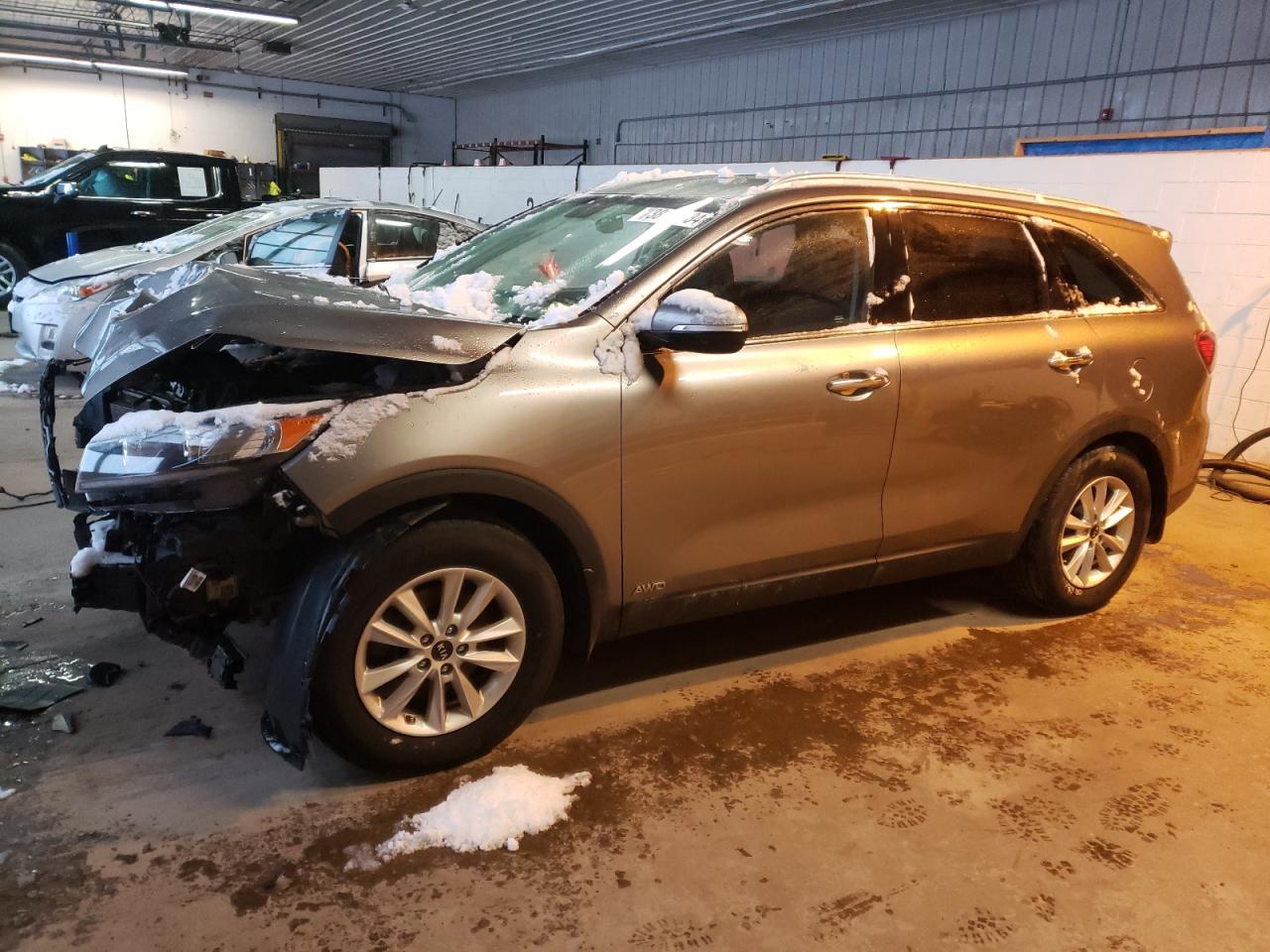 KIA SORENTO 2019 5xypgda54kg498678