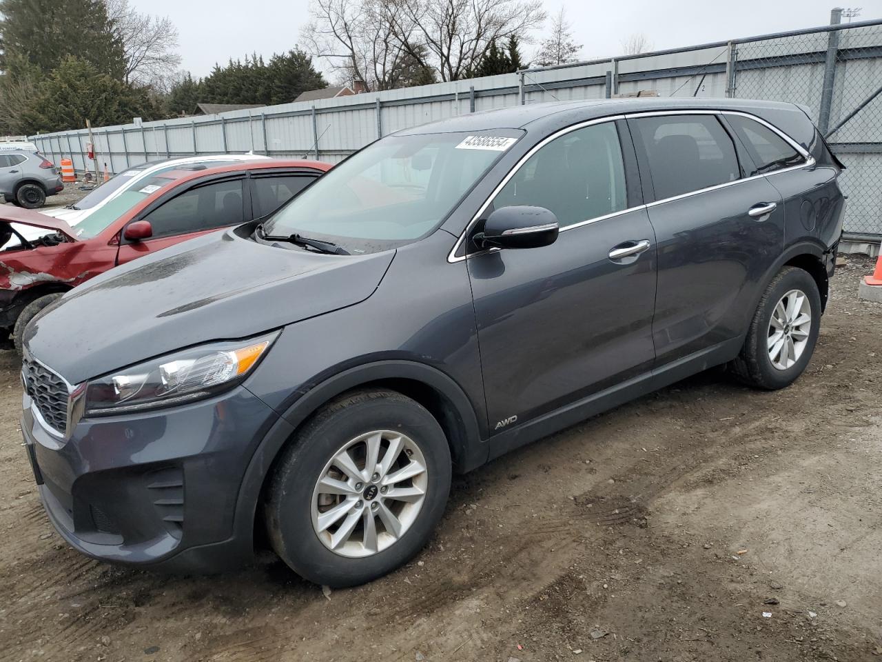 KIA SORENTO 2019 5xypgda54kg521487