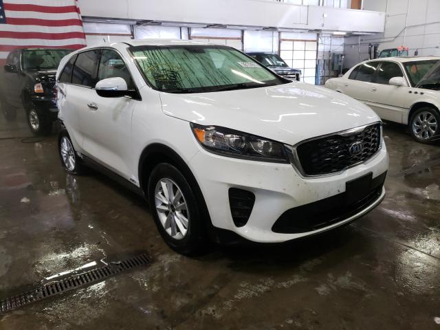 KIA SORENTO LX 2019 5xypgda54kg537057