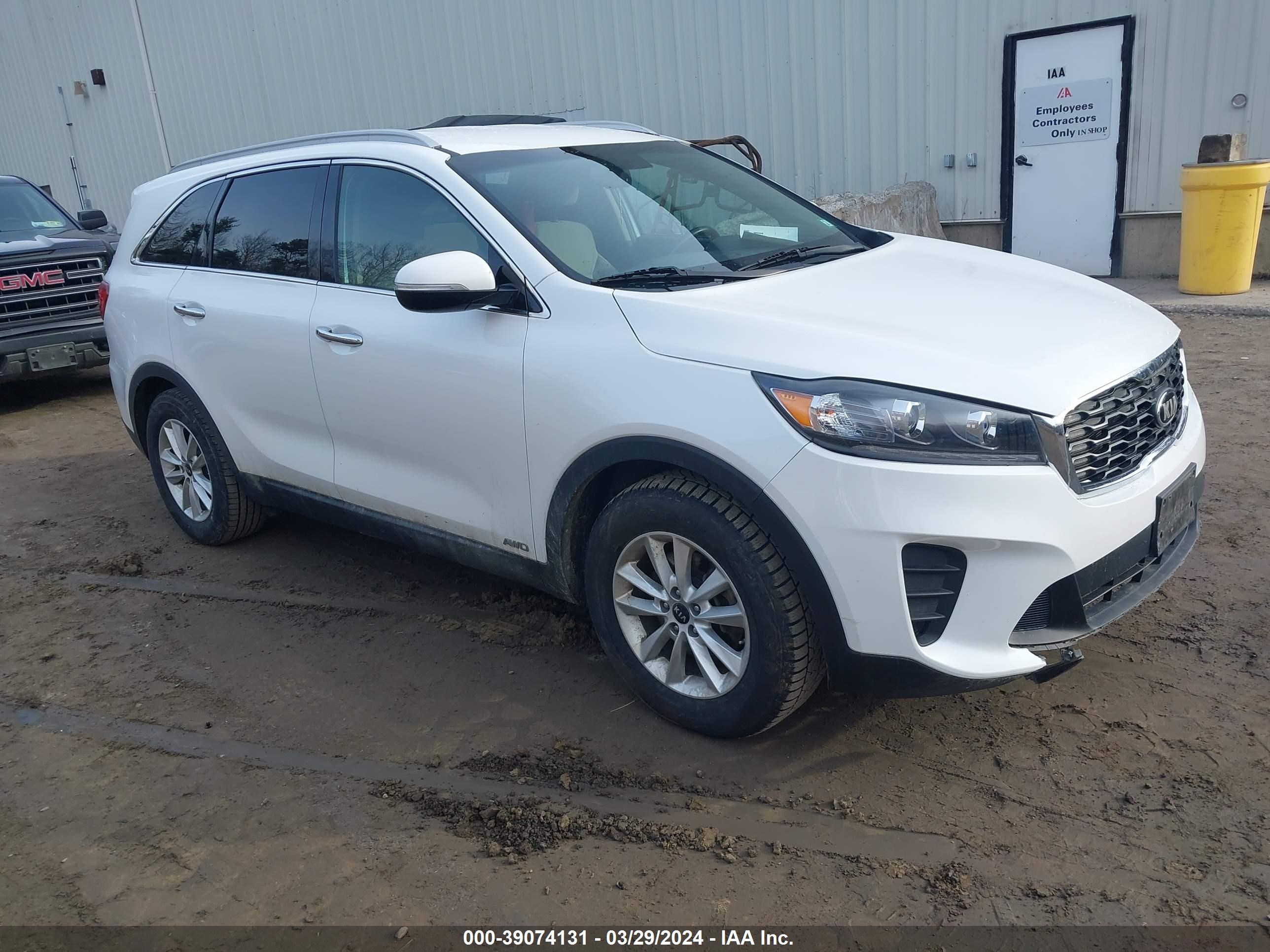 KIA SORENTO 2019 5xypgda54kg543182