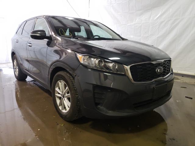 KIA SORENTO LX 2019 5xypgda54kg544607