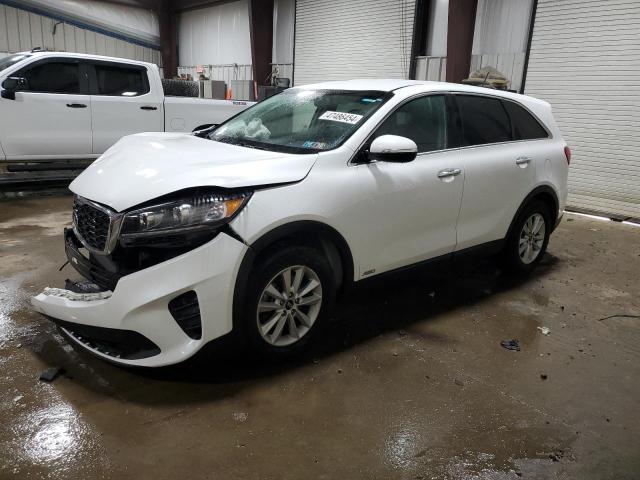 KIA SORENTO 2019 5xypgda54kg561844