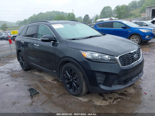 KIA SORENTO 2019 5xypgda54kg583794