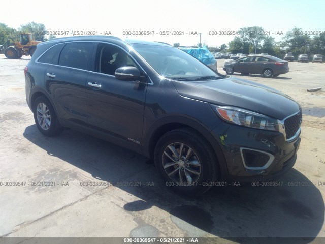 KIA SORENTO 2017 5xypgda55hg332470