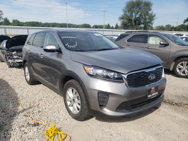 KIA SORENTO LX 2019 5xypgda55kg442121