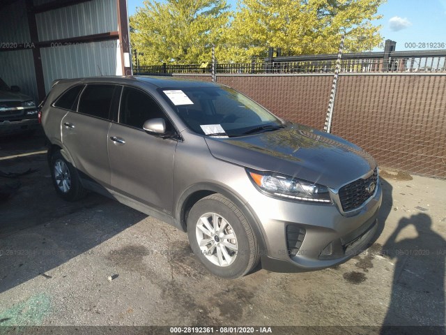 KIA SORENTO 2019 5xypgda55kg545085