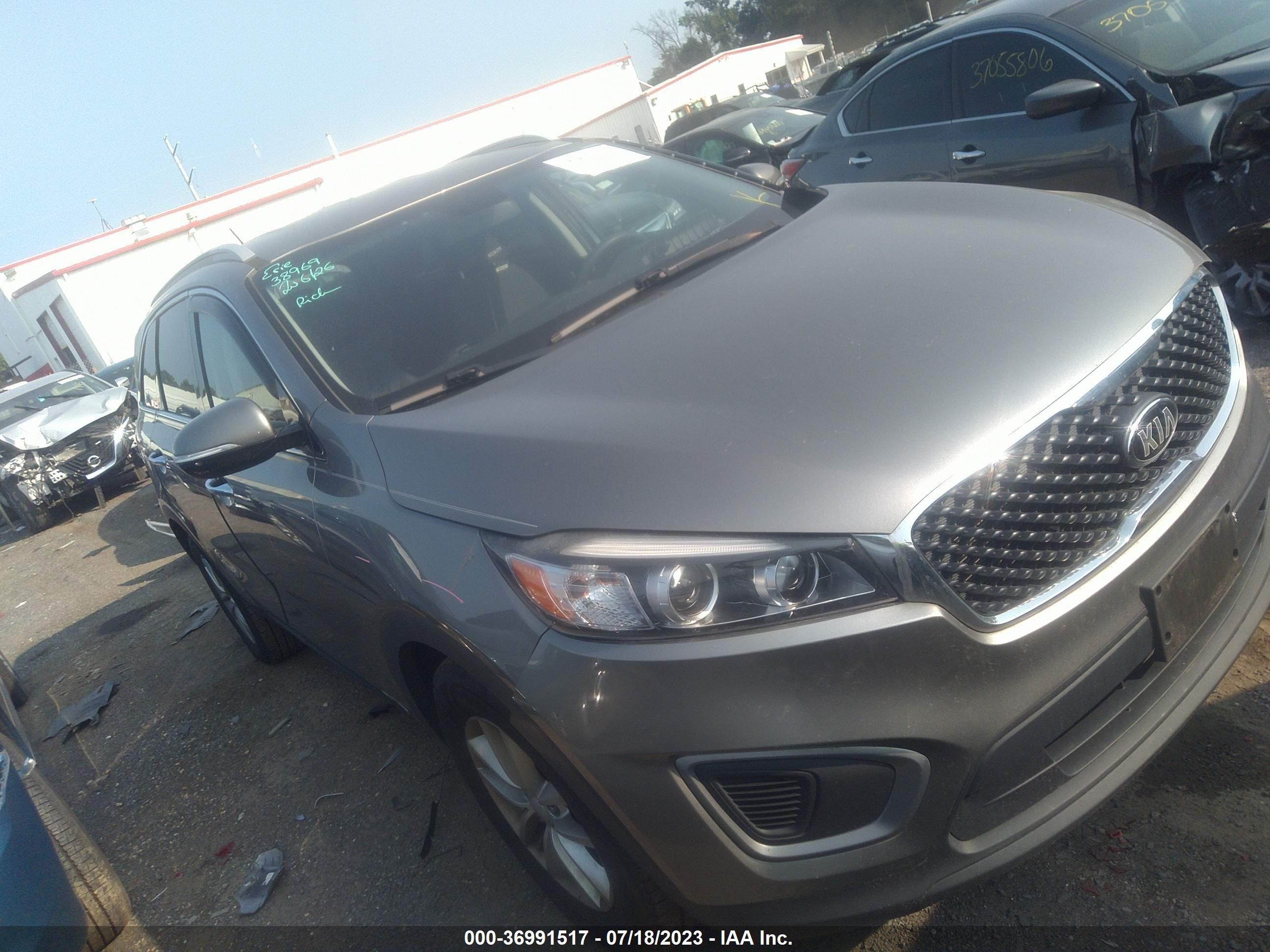 KIA SORENTO 2016 5xypgda56gg094014