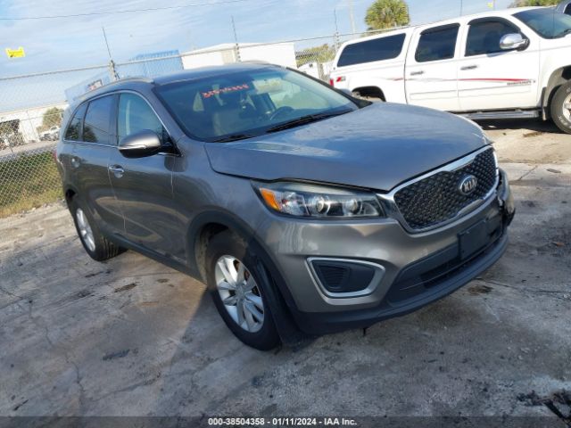 KIA SORENTO 2017 5xypgda56hg290598