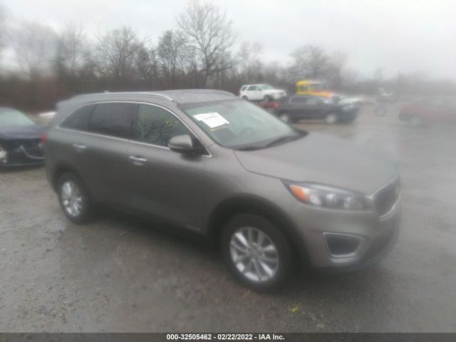 KIA SORENTO 2017 5xypgda56hg312664