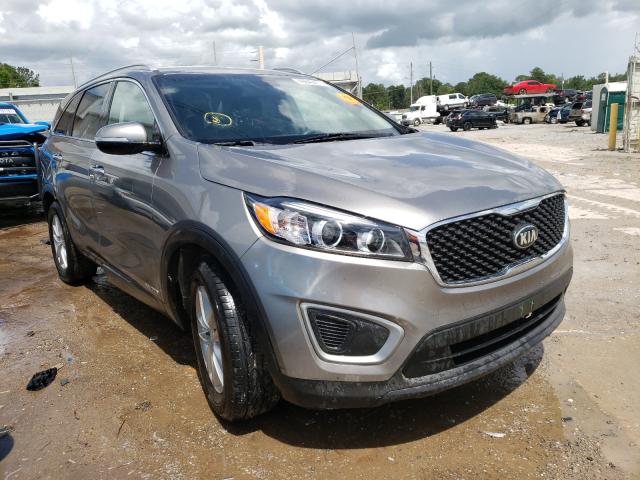 KIA SORENTO LX 2018 5xypgda56jg373745